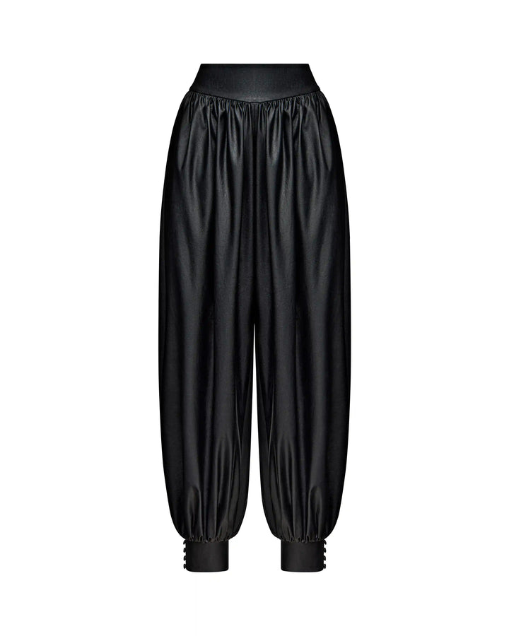 Judy-Evie, trousers and top made of black eco-leather