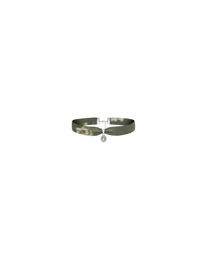 Arin, khaki crepe de chine choker with pendant and ivory flowers