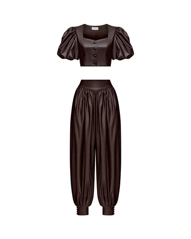 Chanelle-Evie, top and trousers made of chocolate eco-leather