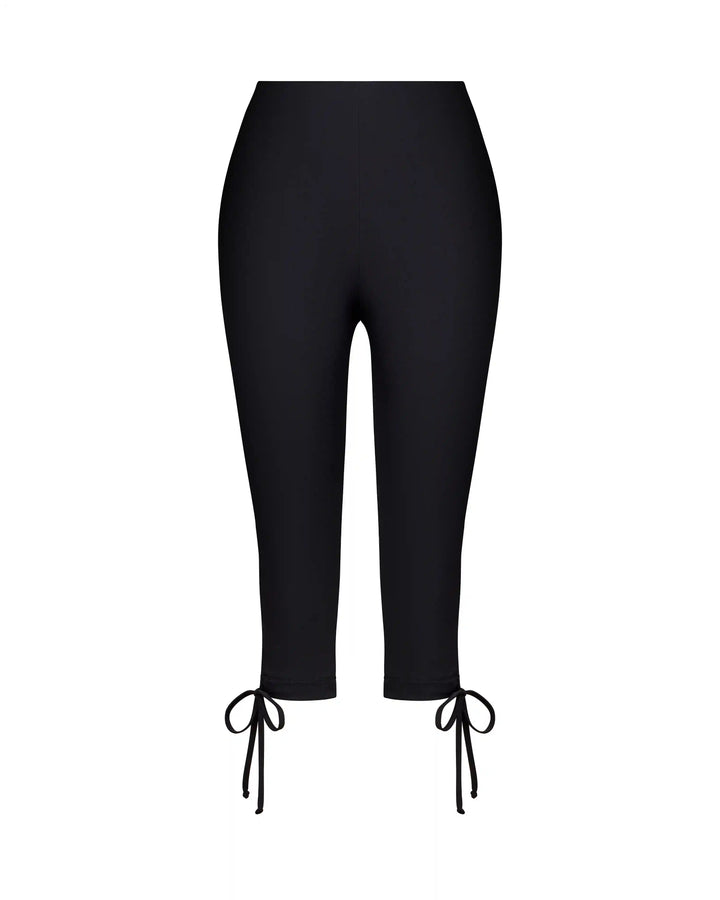 Bini, black biflex capri pants