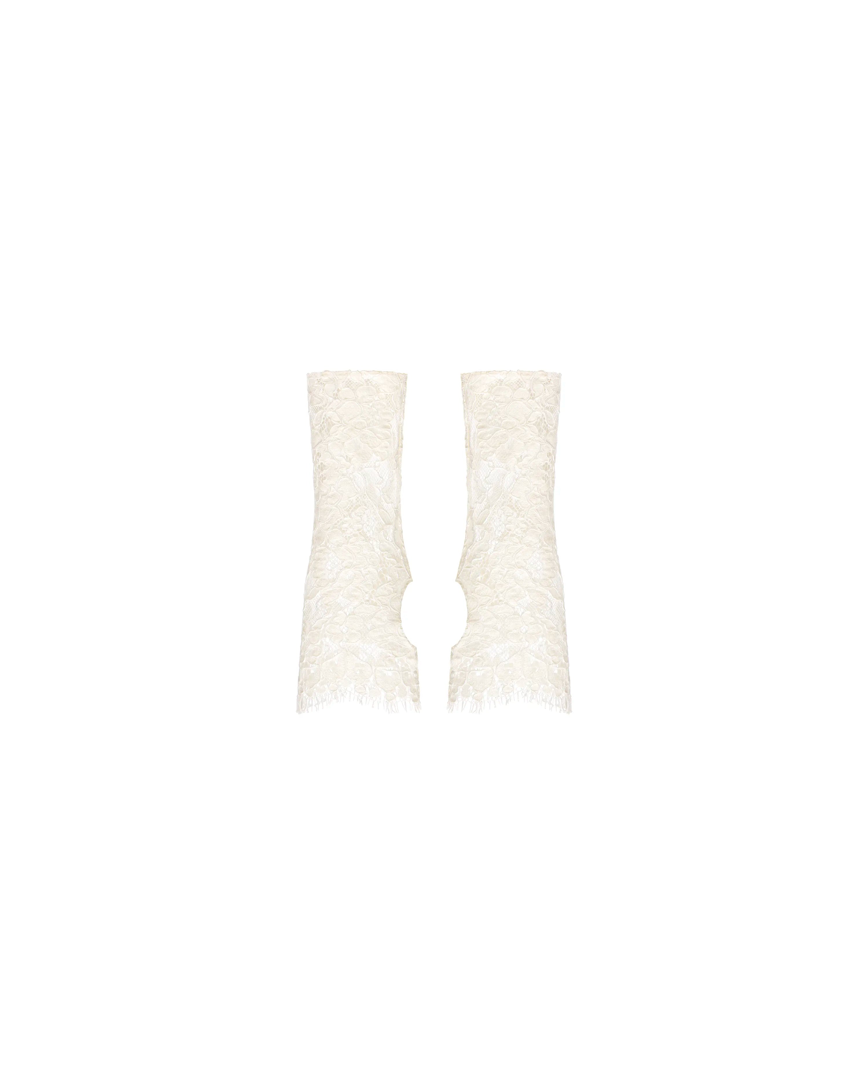 Liza, ivory lace mittens