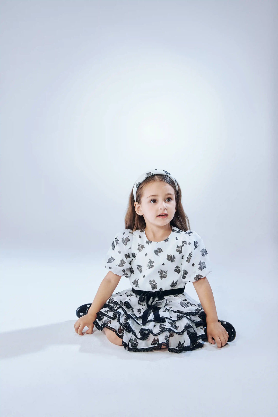 Noemi, children's headband made of ivory chiffon with floral print