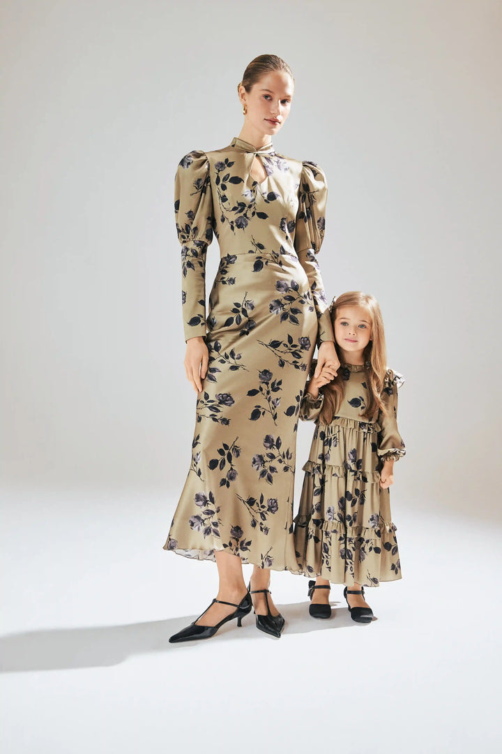 Alisa frill, children's dress made of beige satin with medium floral print