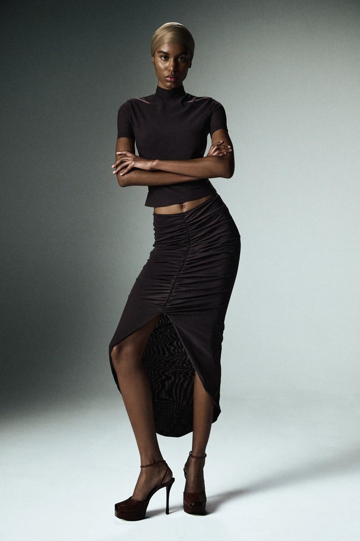 Billie, top made of chocolate mesh