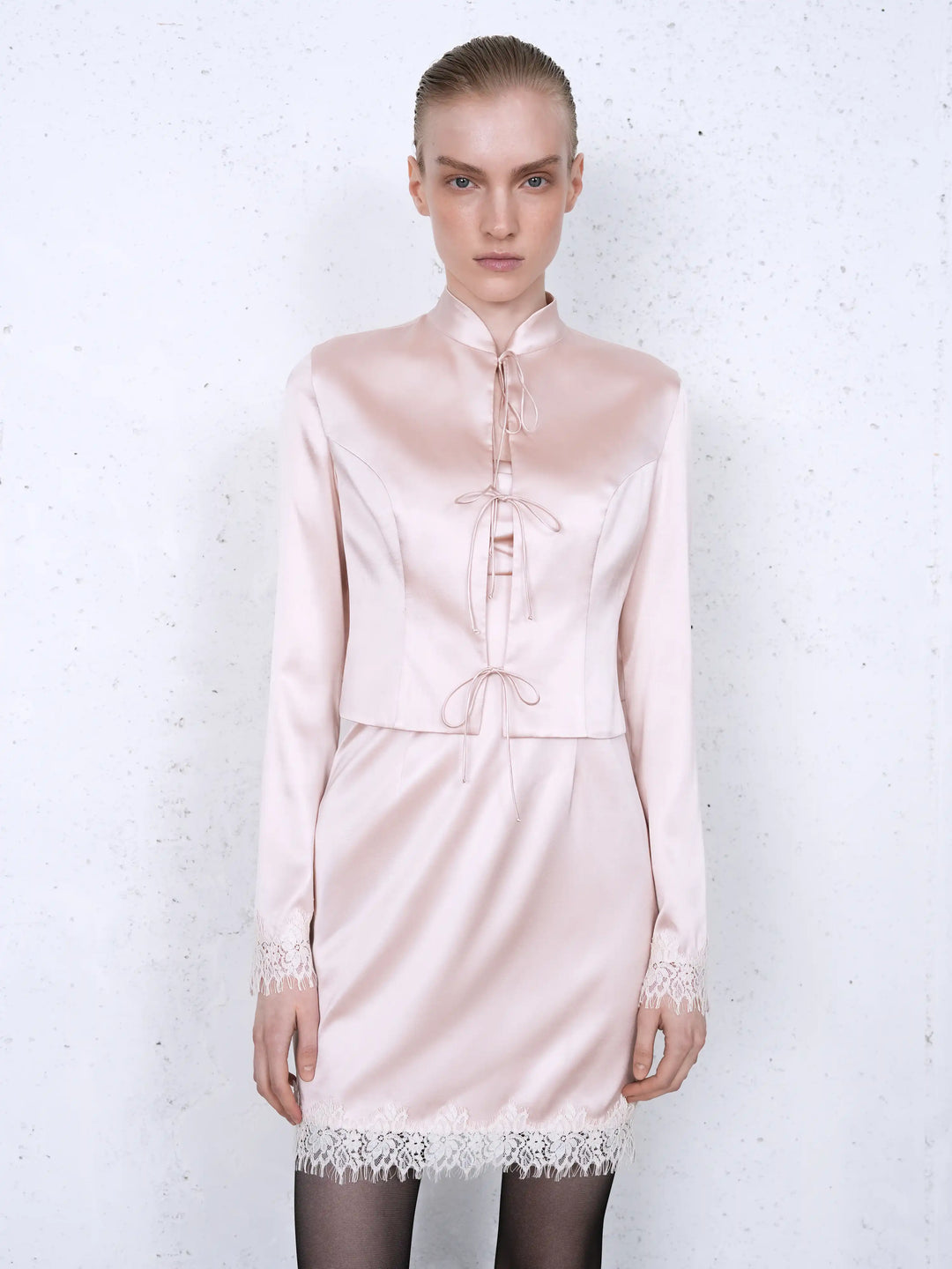 Chona, jacket in powder pink satin with lace trim