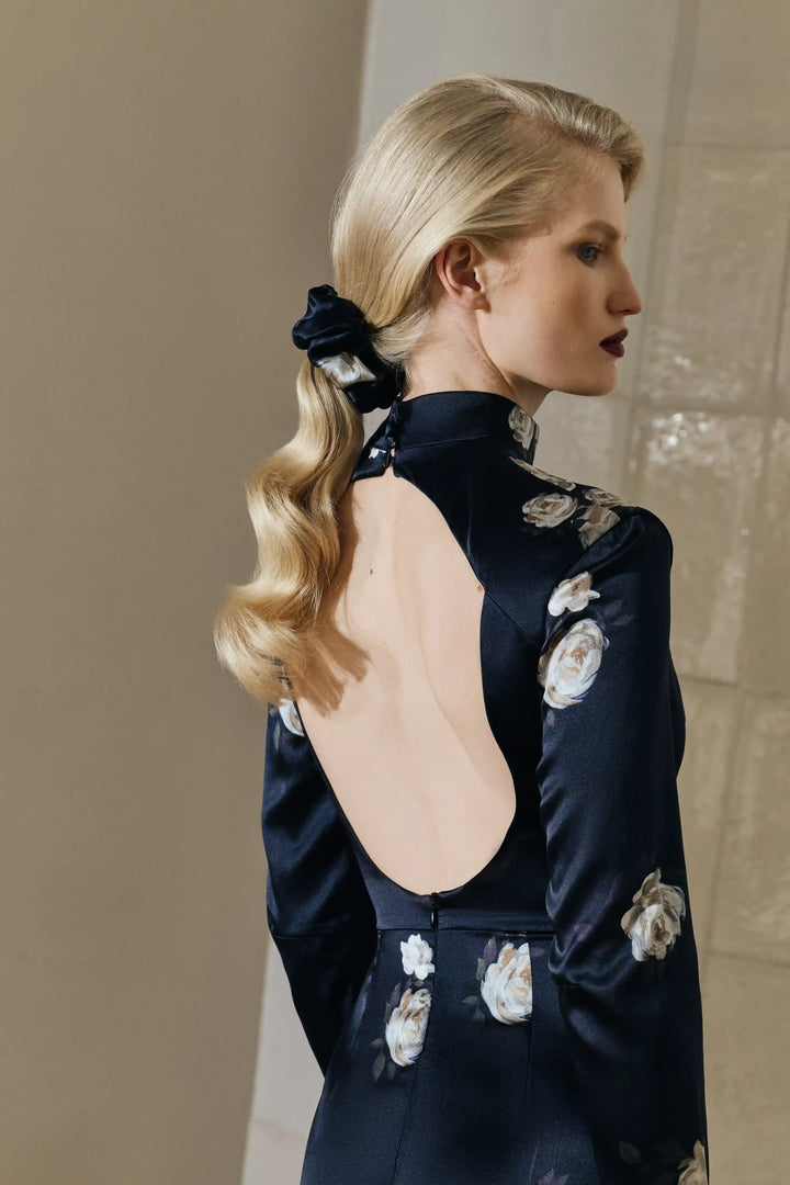 Bruna, hair tie made of black satin with floral print