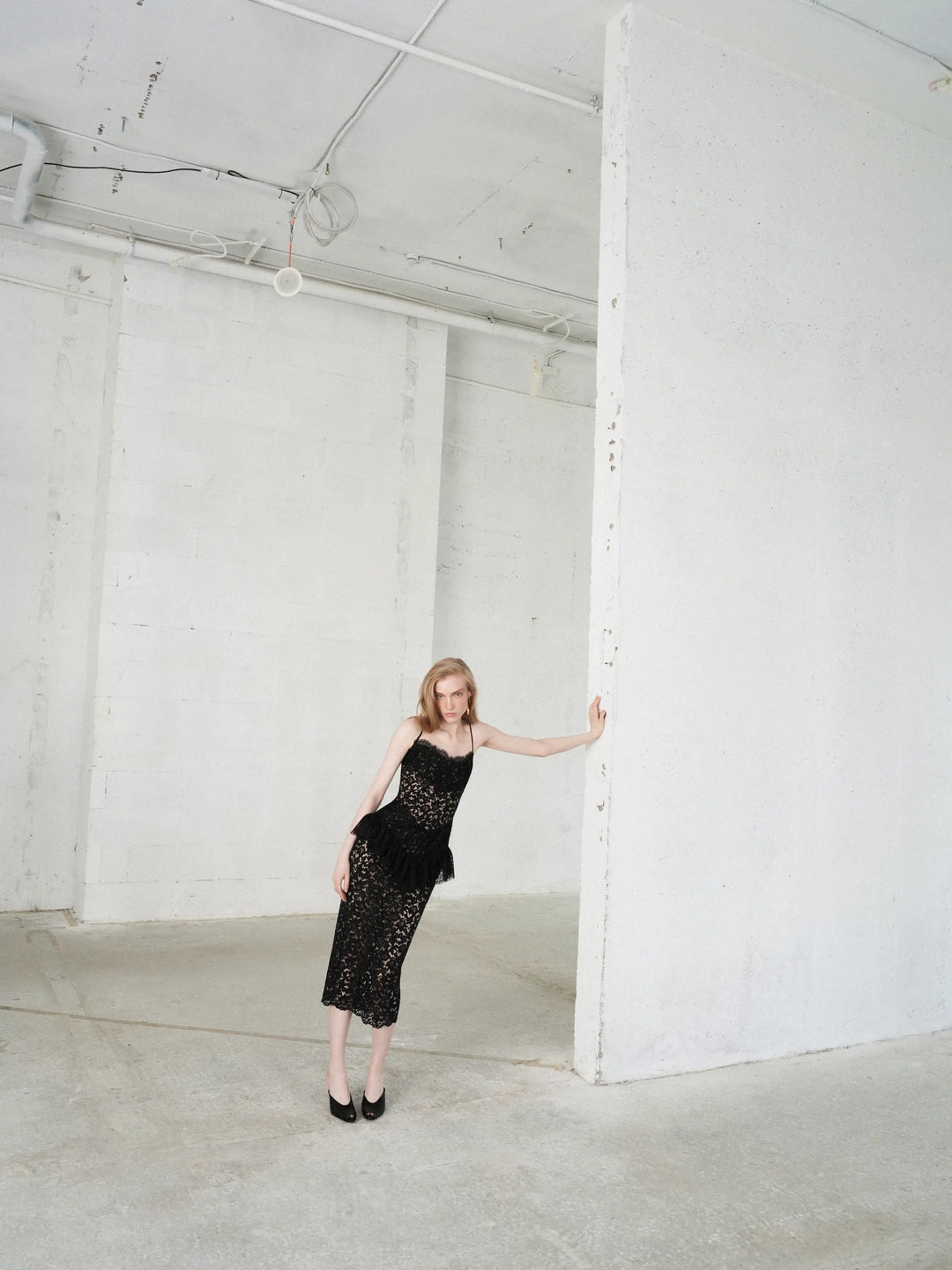 Andrea midi, dress in black lace