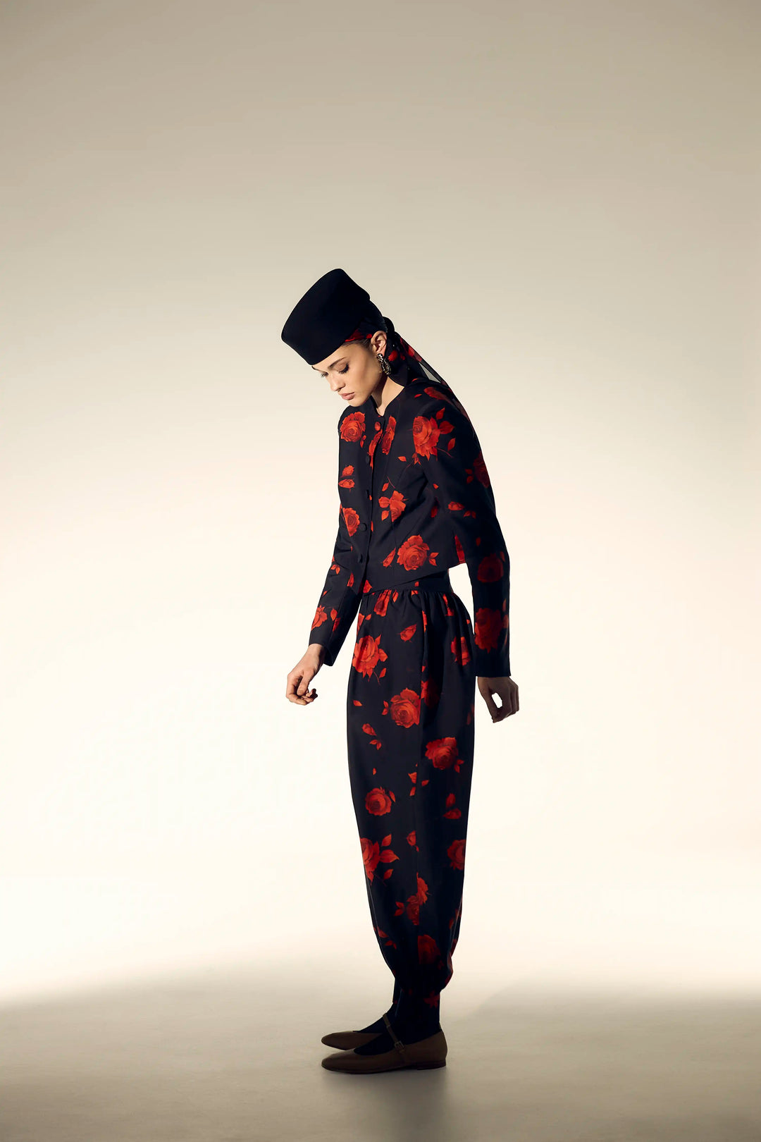 Evie, black batiste trousers with a floral print