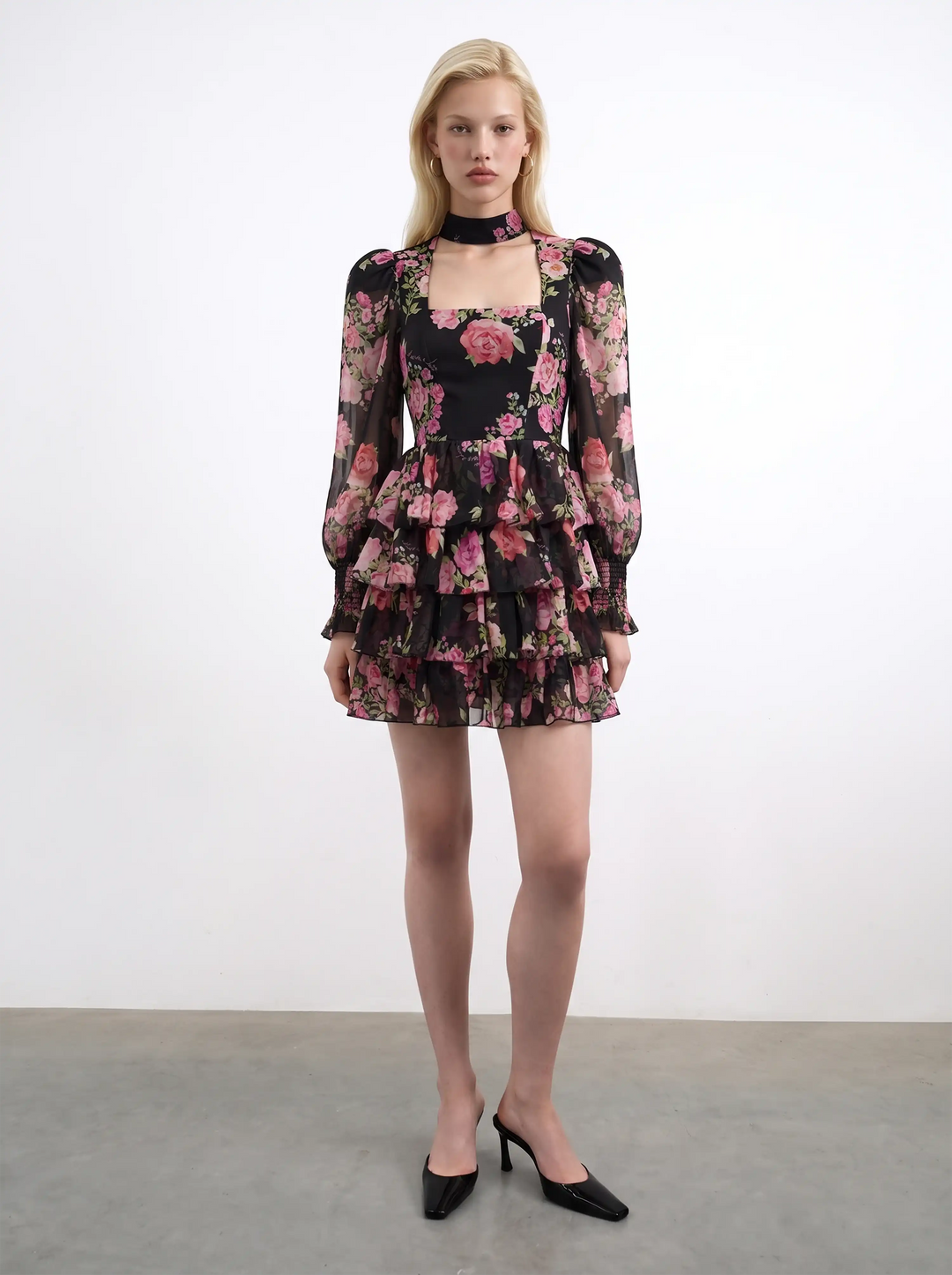 Valerie mini, chiffon mini dress with ruffles in black with medium pink flowers