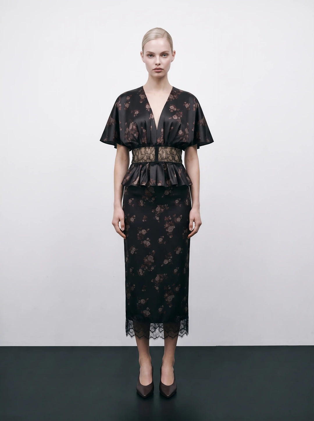 Muriel midi, black satin midi skirt with brown flowers