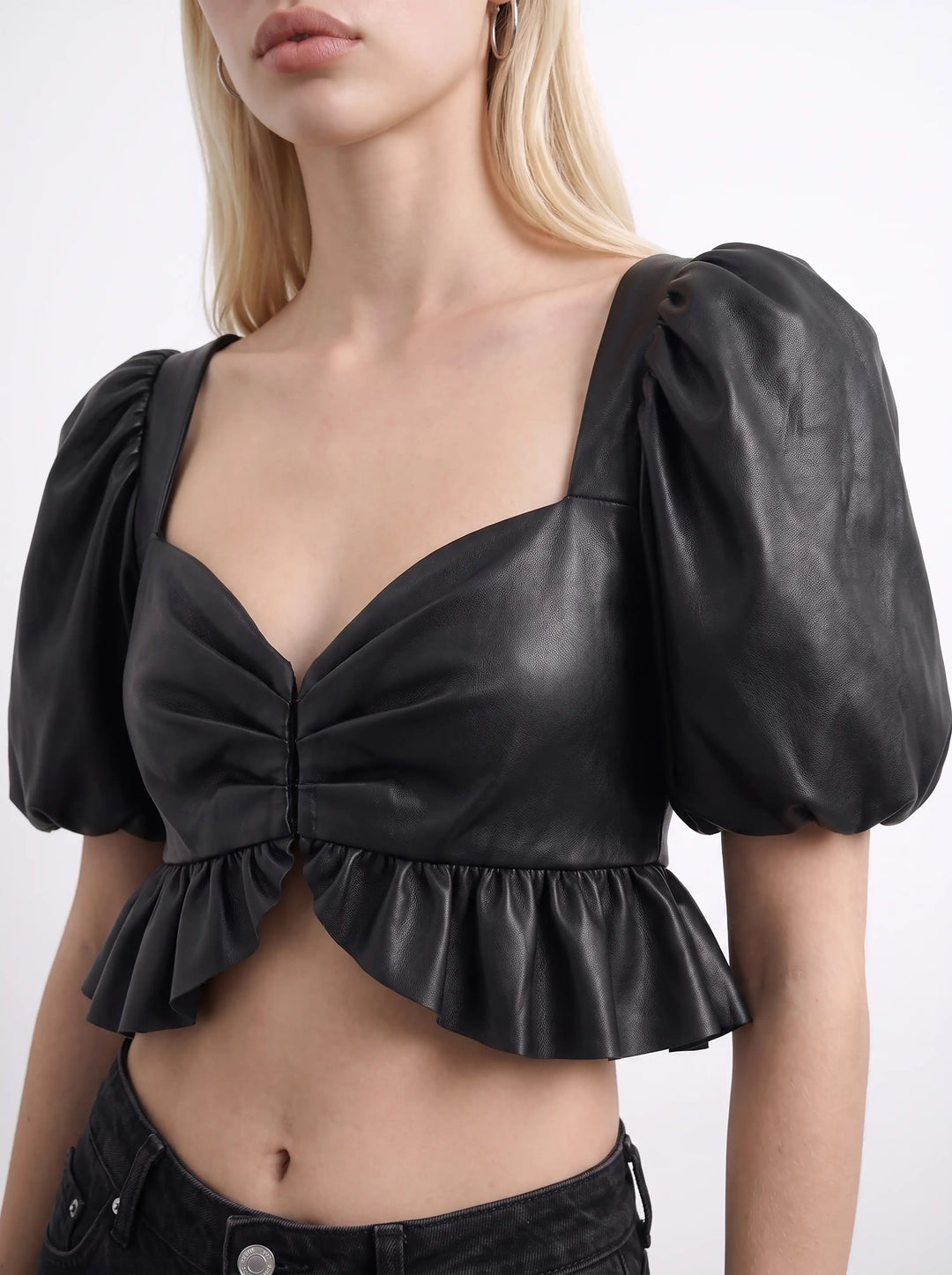 Melisa top, crop top in black leather