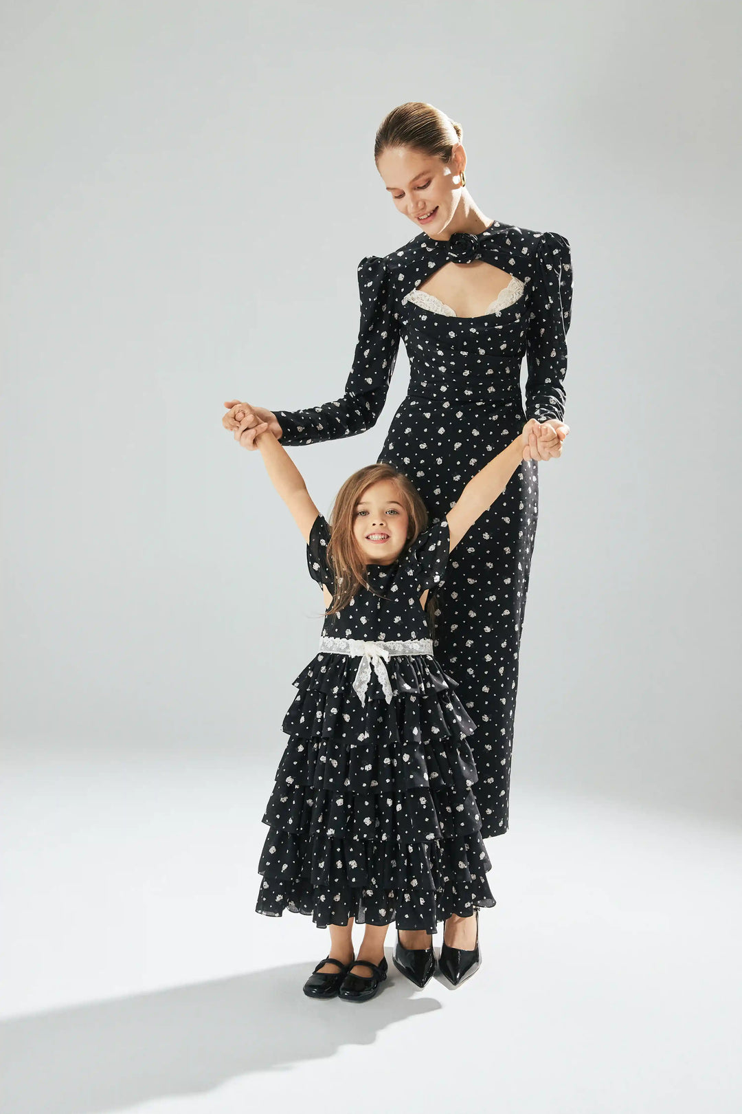 Ava lace, children's dress made of crepe de chine with small floral print