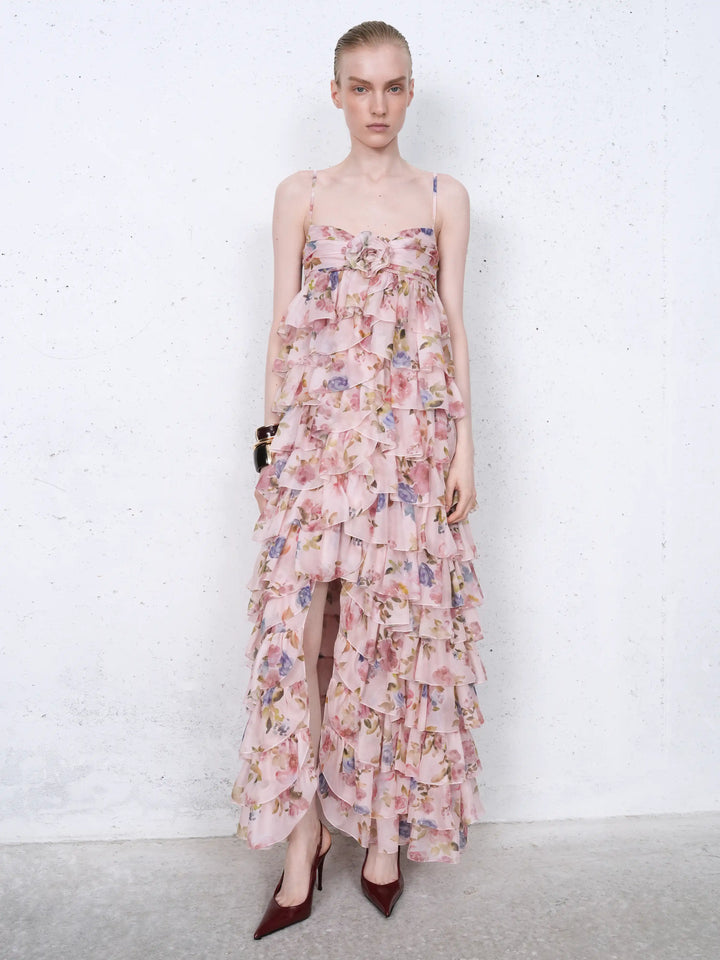 Willow maxi, maxi dress in pink chiffon with a floral print and a rose detail