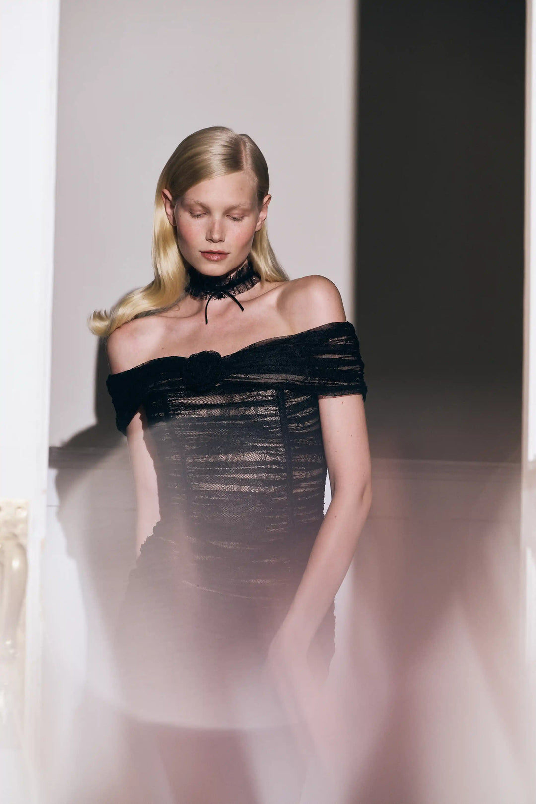 Fibi, midi dress made of black lace with a rose