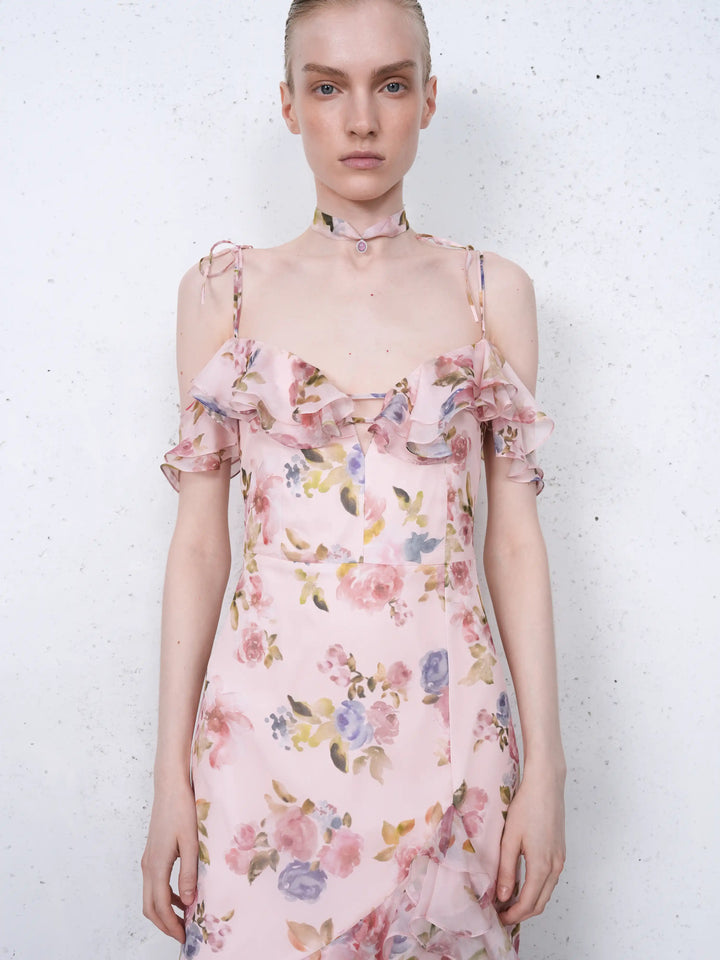 Monika midi, midi dress in light pink chiffon with a floral print