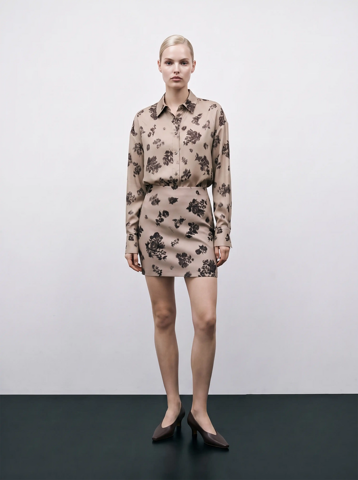 Mona mini, beige crepe de chine mini skirt with chocolate flowers