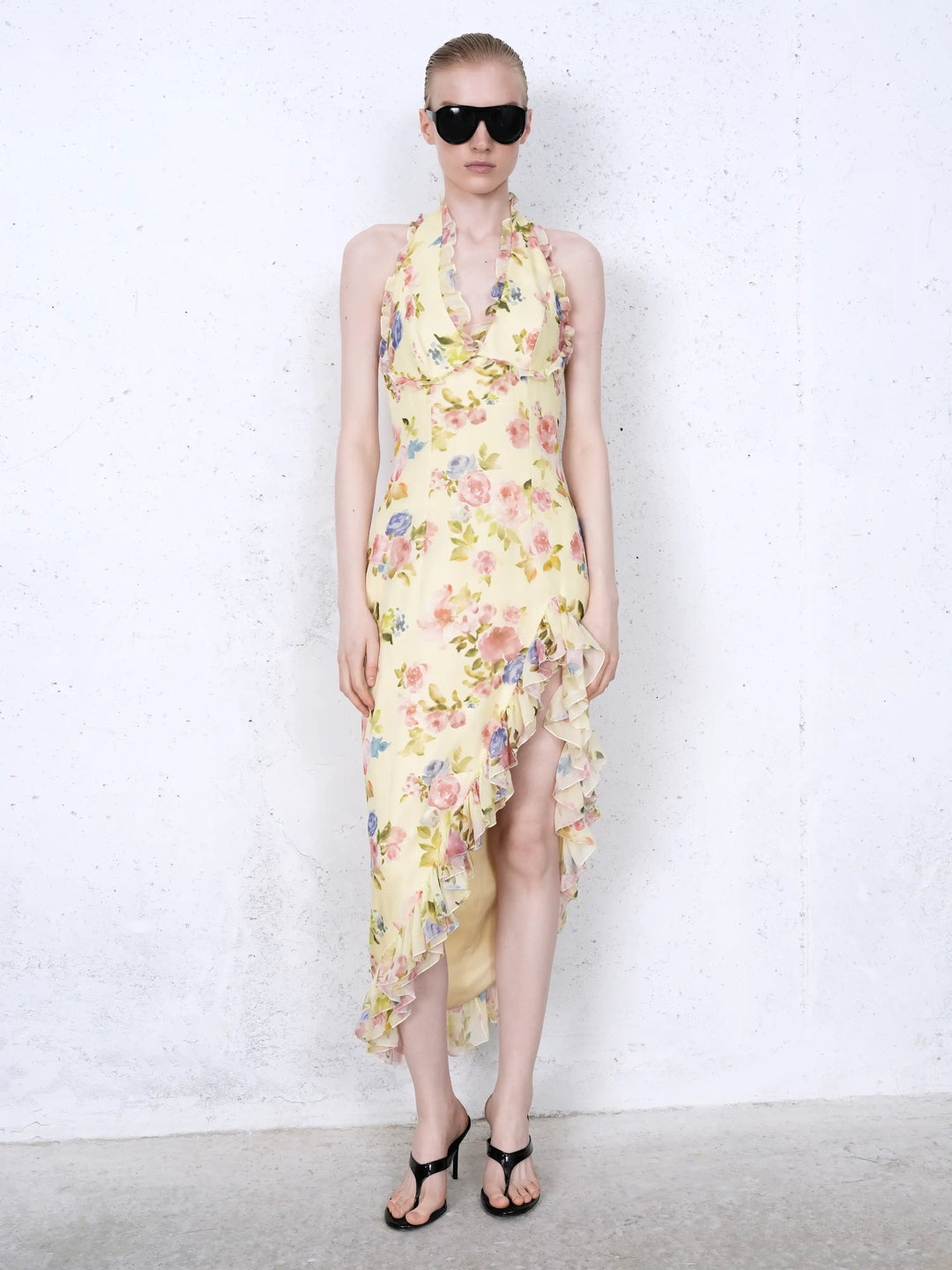 Quora midi, midi dress in pale yellow chiffon with a floral print