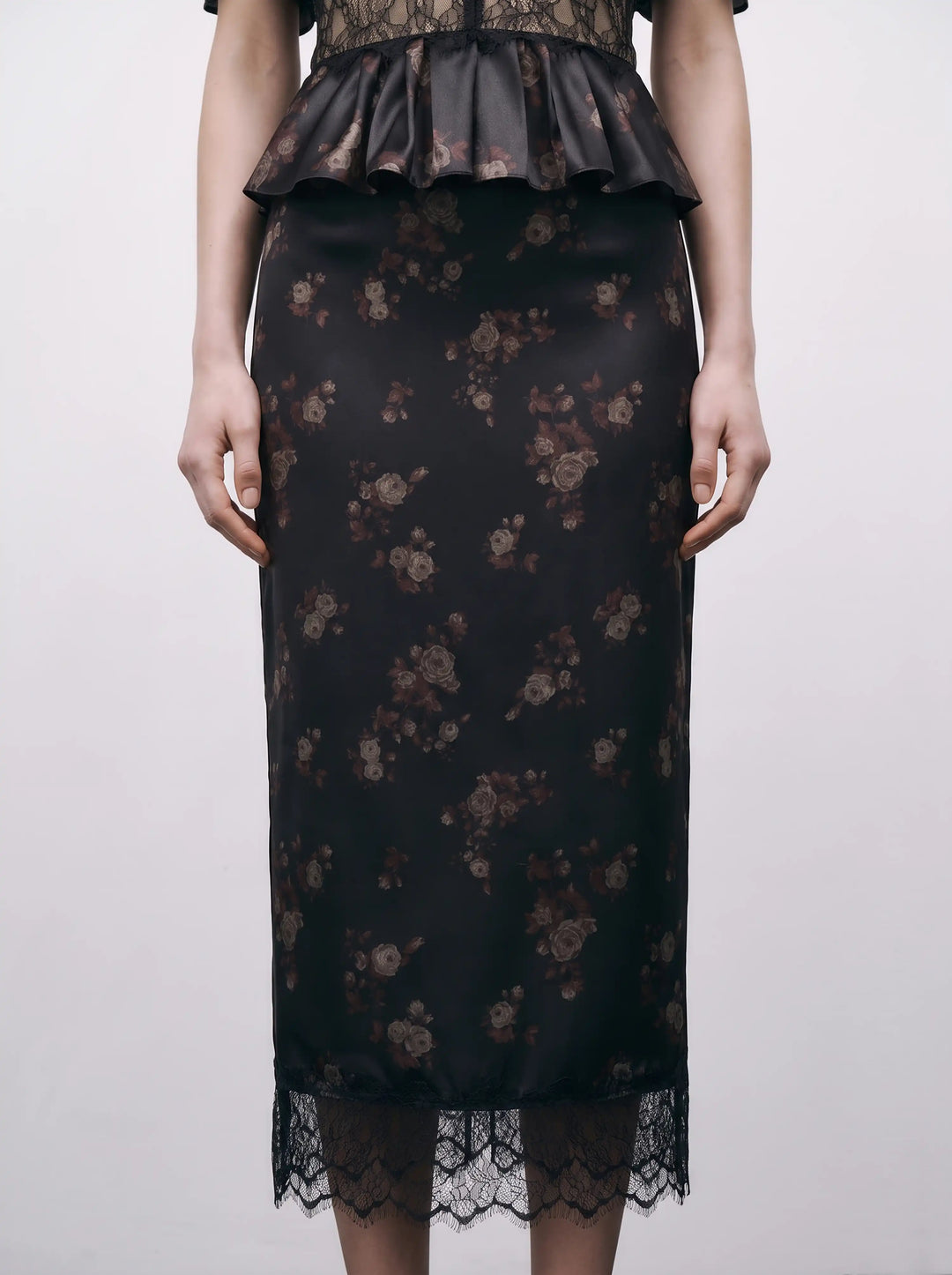 Muriel midi, black satin midi skirt with brown flowers