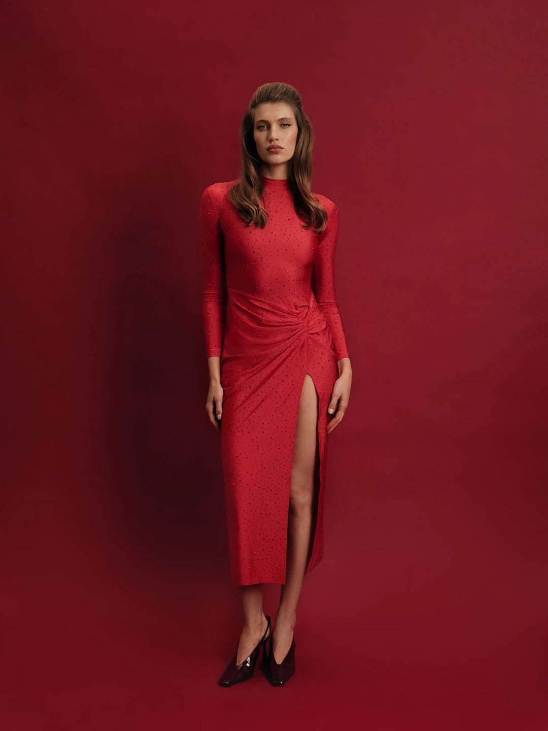 Madeline, maxi dress made of red biflex with rhinestones and a slit