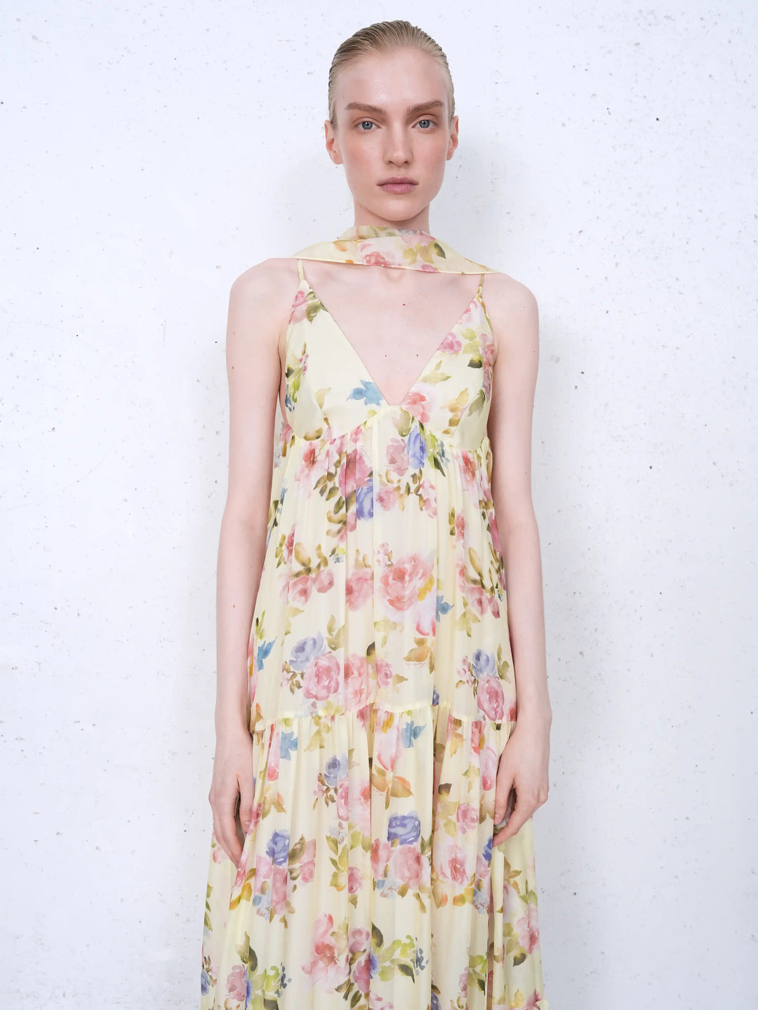 Fleur Maxi, maxi dress in pale yellow chiffon with a floral print