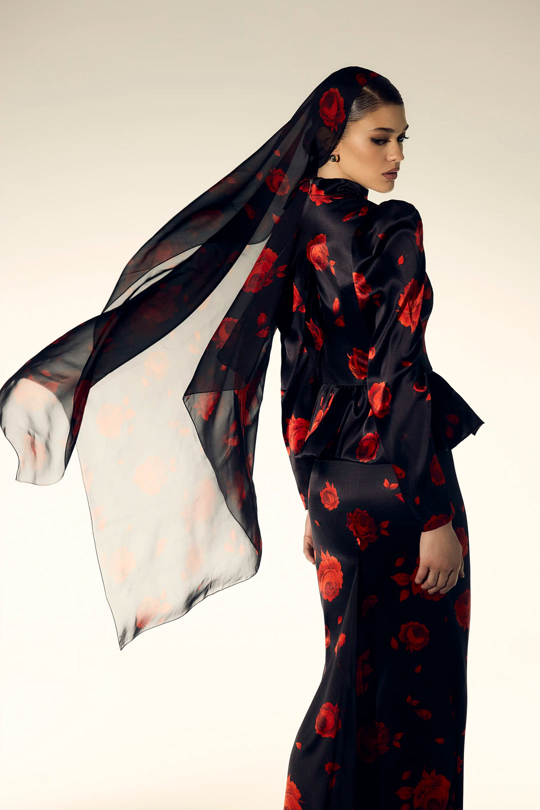 Letici, black chiffon scarf with a floral print