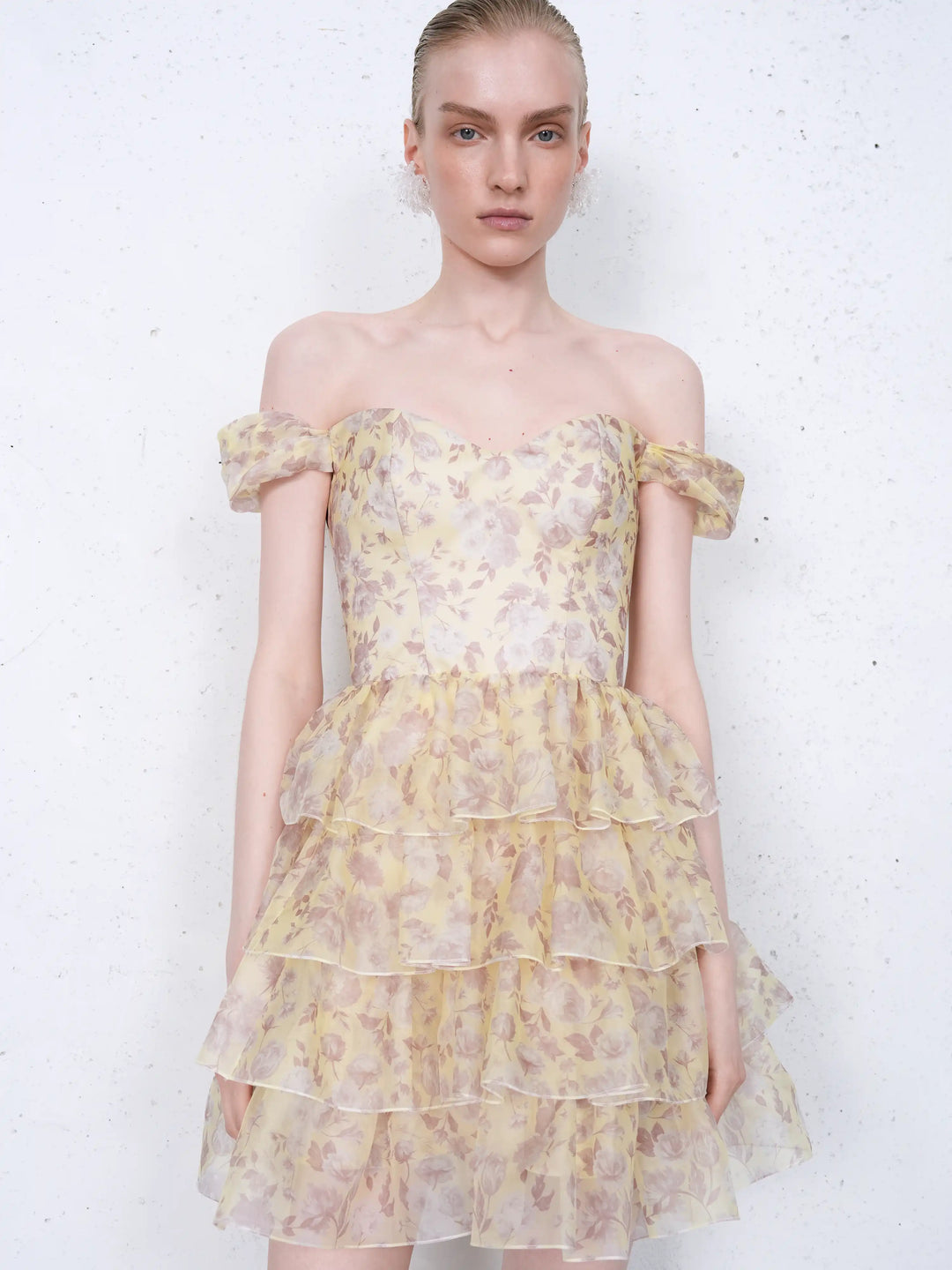 Lisen mini, corset mini dress in yellow organza with a floral print