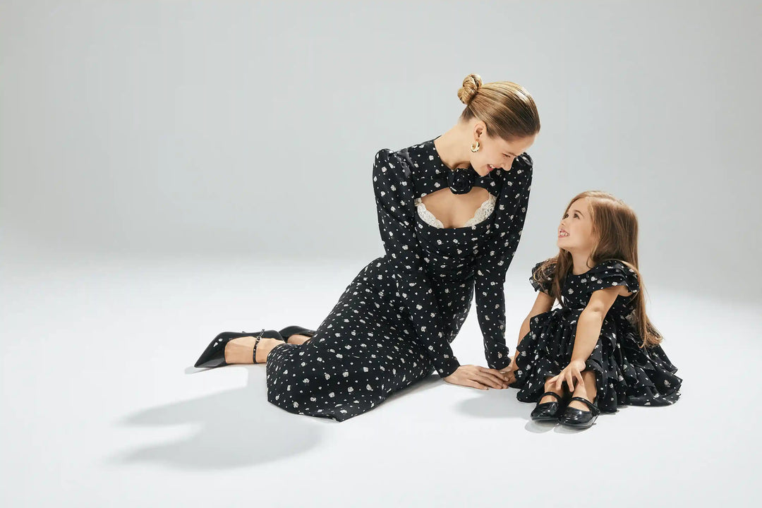 Ava lace, children's dress made of crepe de chine with small floral print