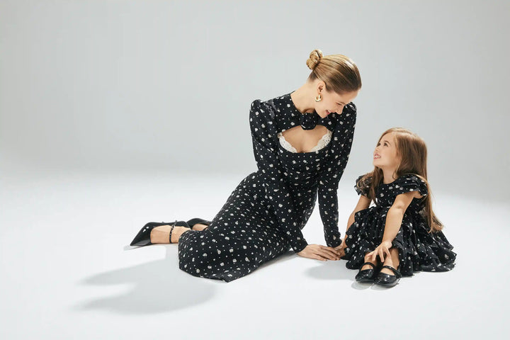 Ava lace, children's dress made of crepe de chine with small floral print