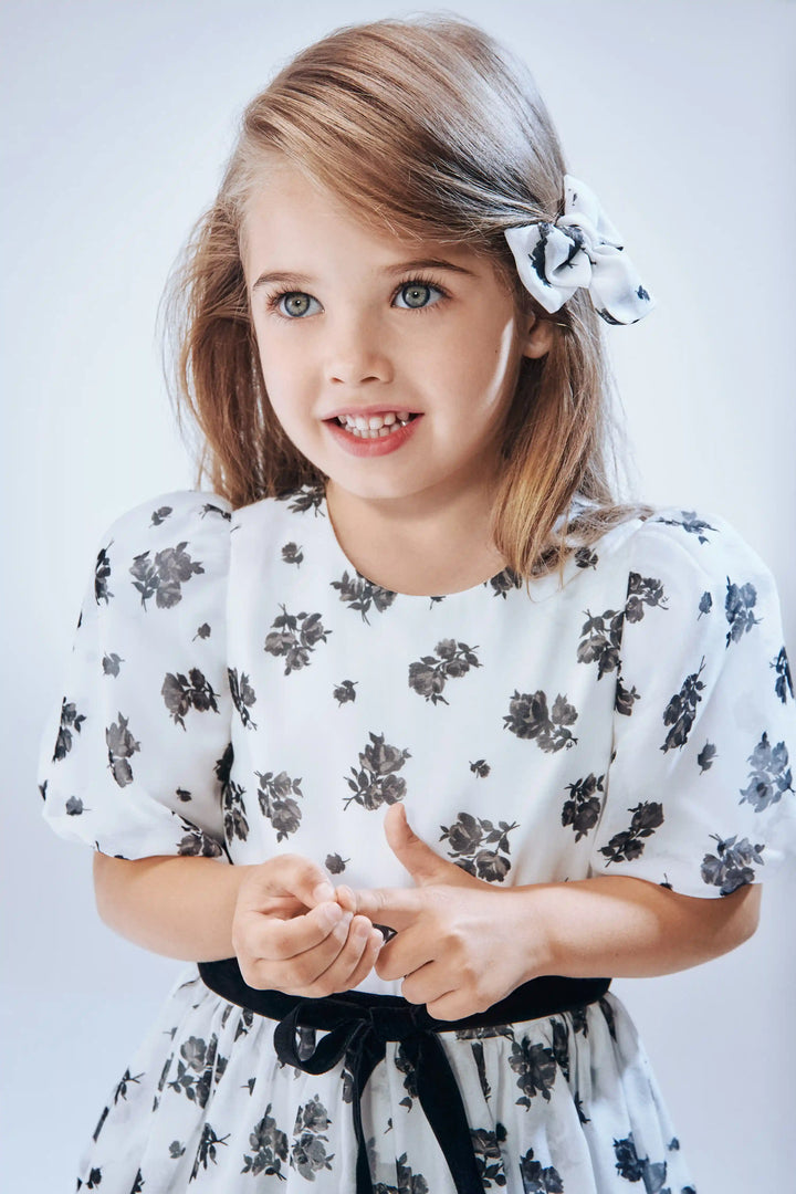 Mimi, children's hair bows made of ivory chiffon with floral print