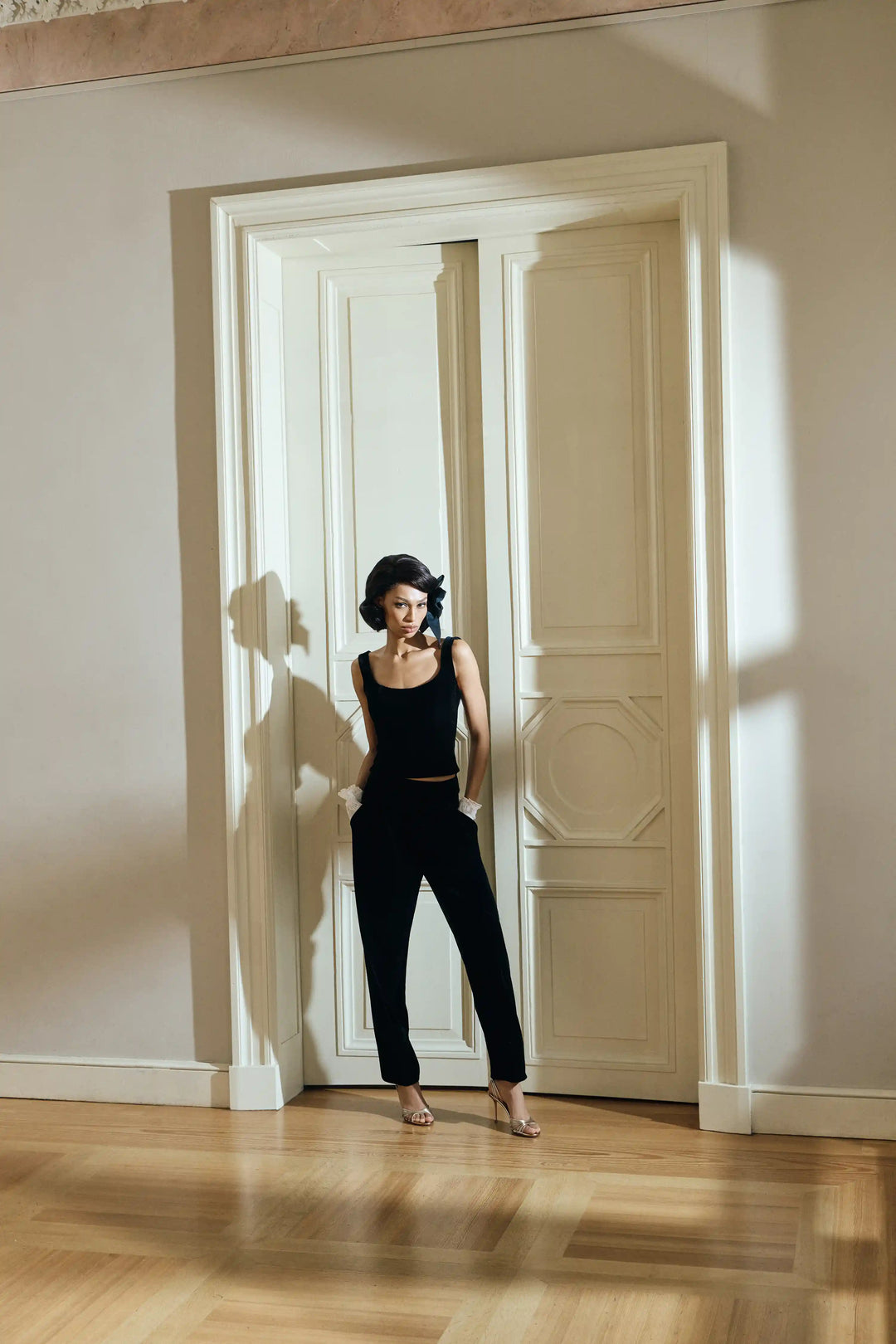 Lee top, corset top made of black velvet