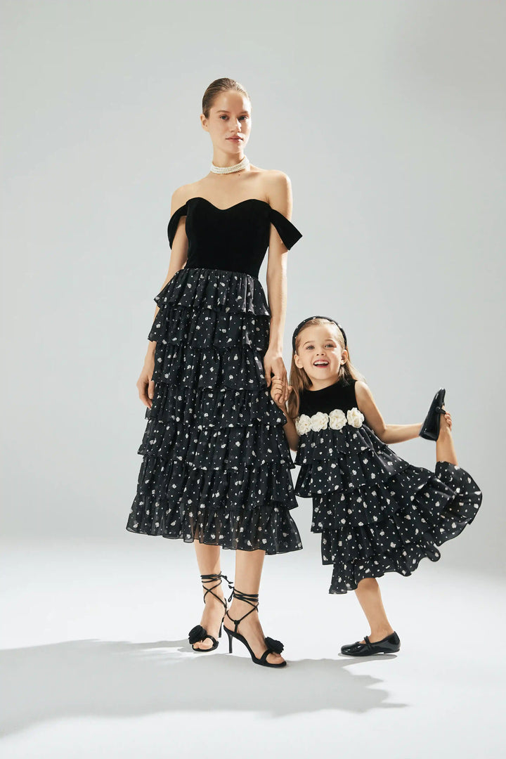 Kiki, children's dress made of black velvet and crepe de chine with small floral print
