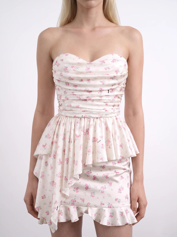Mona, mini skirt in milky satin with small raspberry flowers