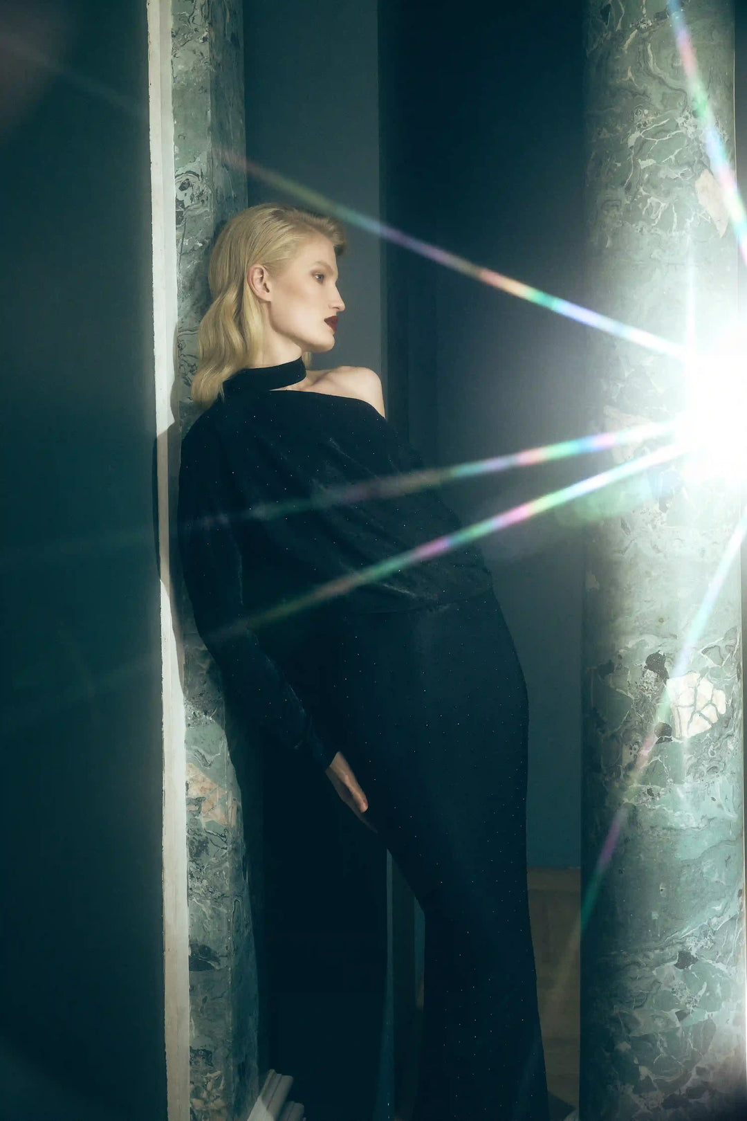 Anika maxi, maxi dress made of black rayon with rhinestones