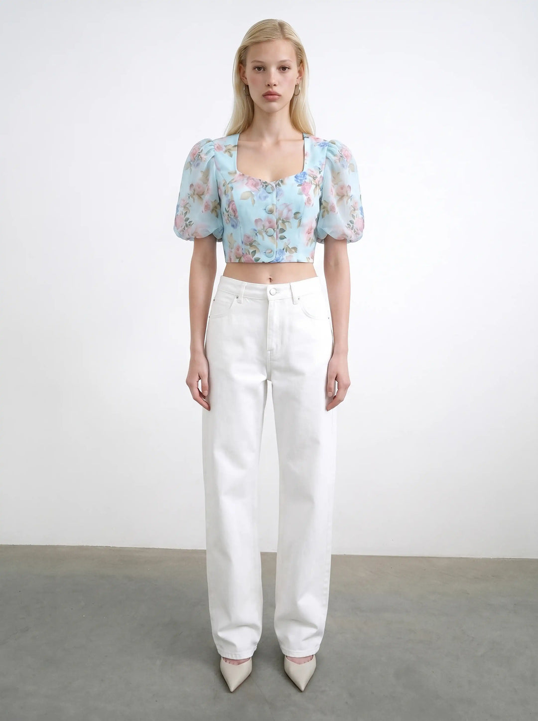Chanelle, top in blue chiffon with a floral print