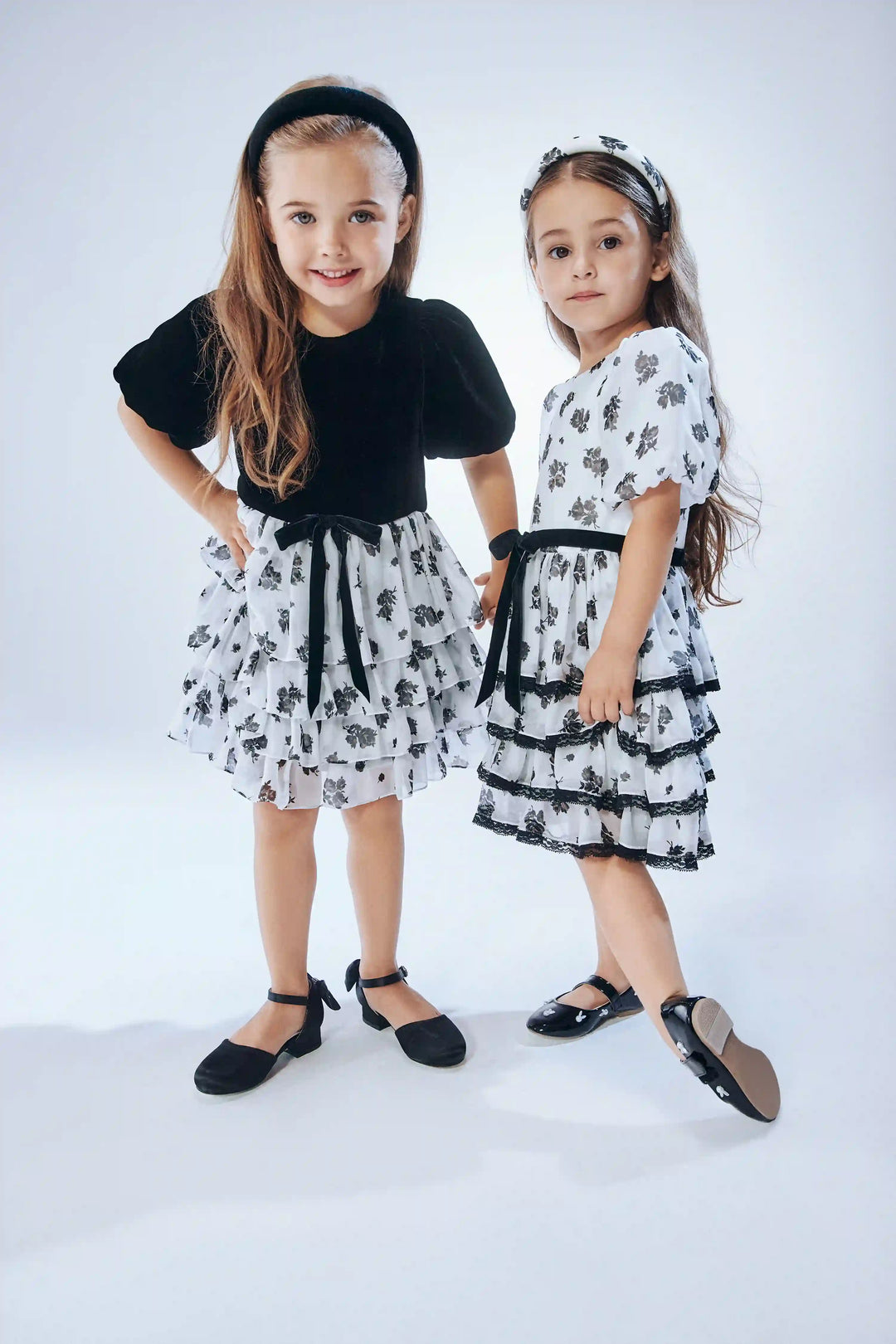 Fifi, children's dress made of black velvet and ivory chiffon with floral print