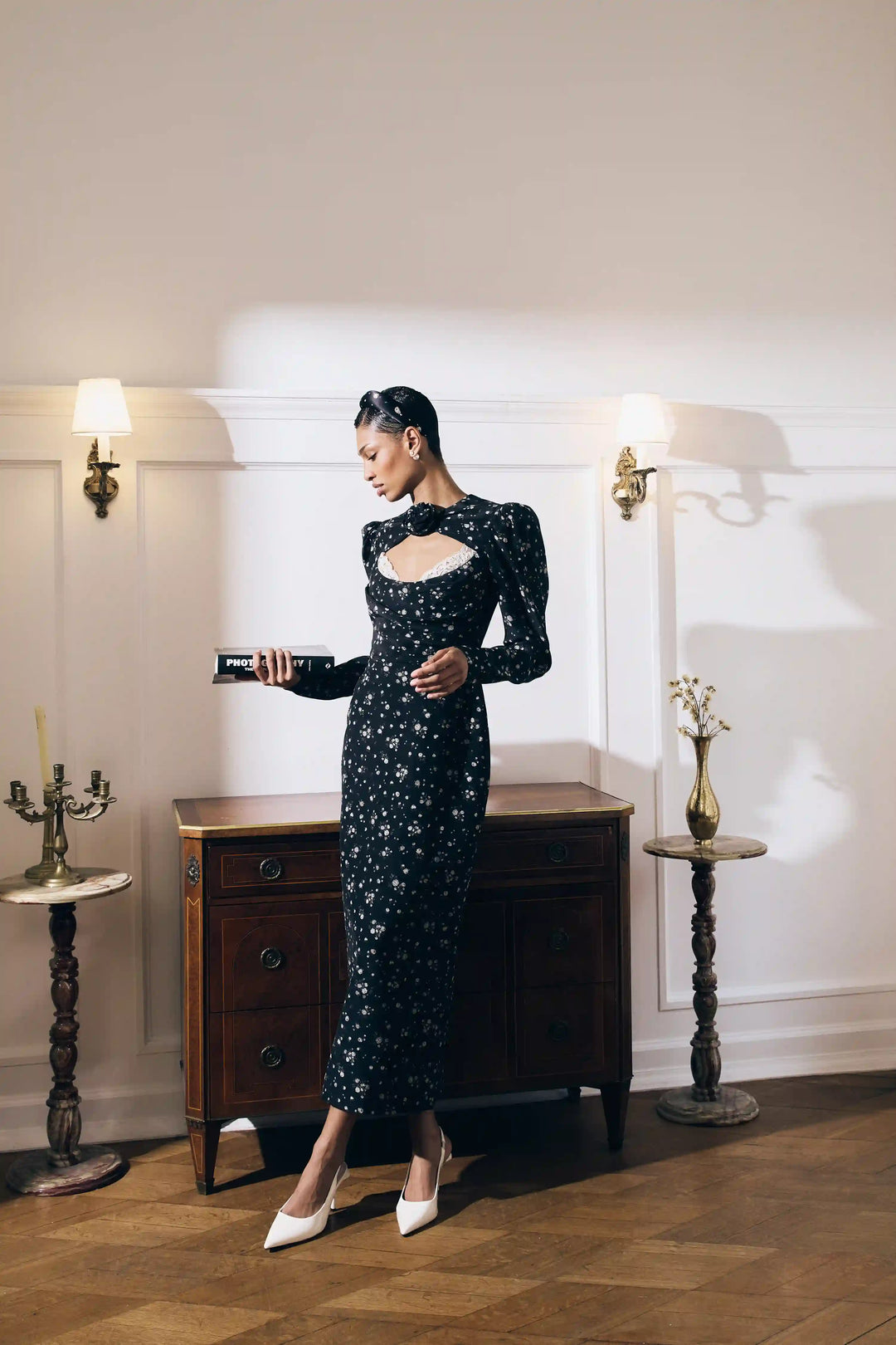 Macel midi, midi dress made of black crepe de chine with floral print and a rose