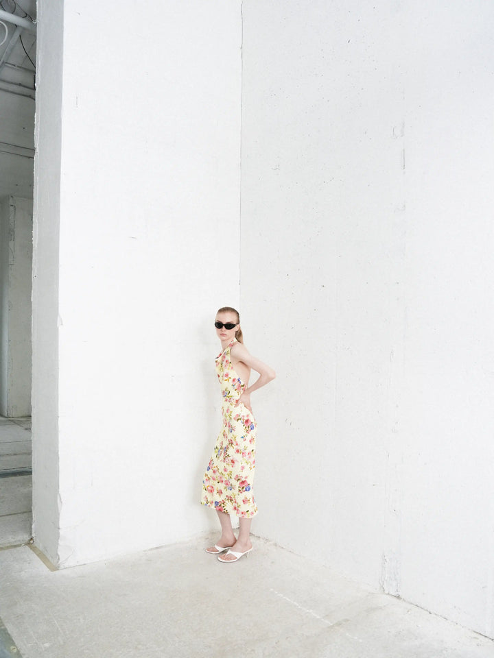 Esty midi, midi dress in pale yellow crepe de chine with a floral print