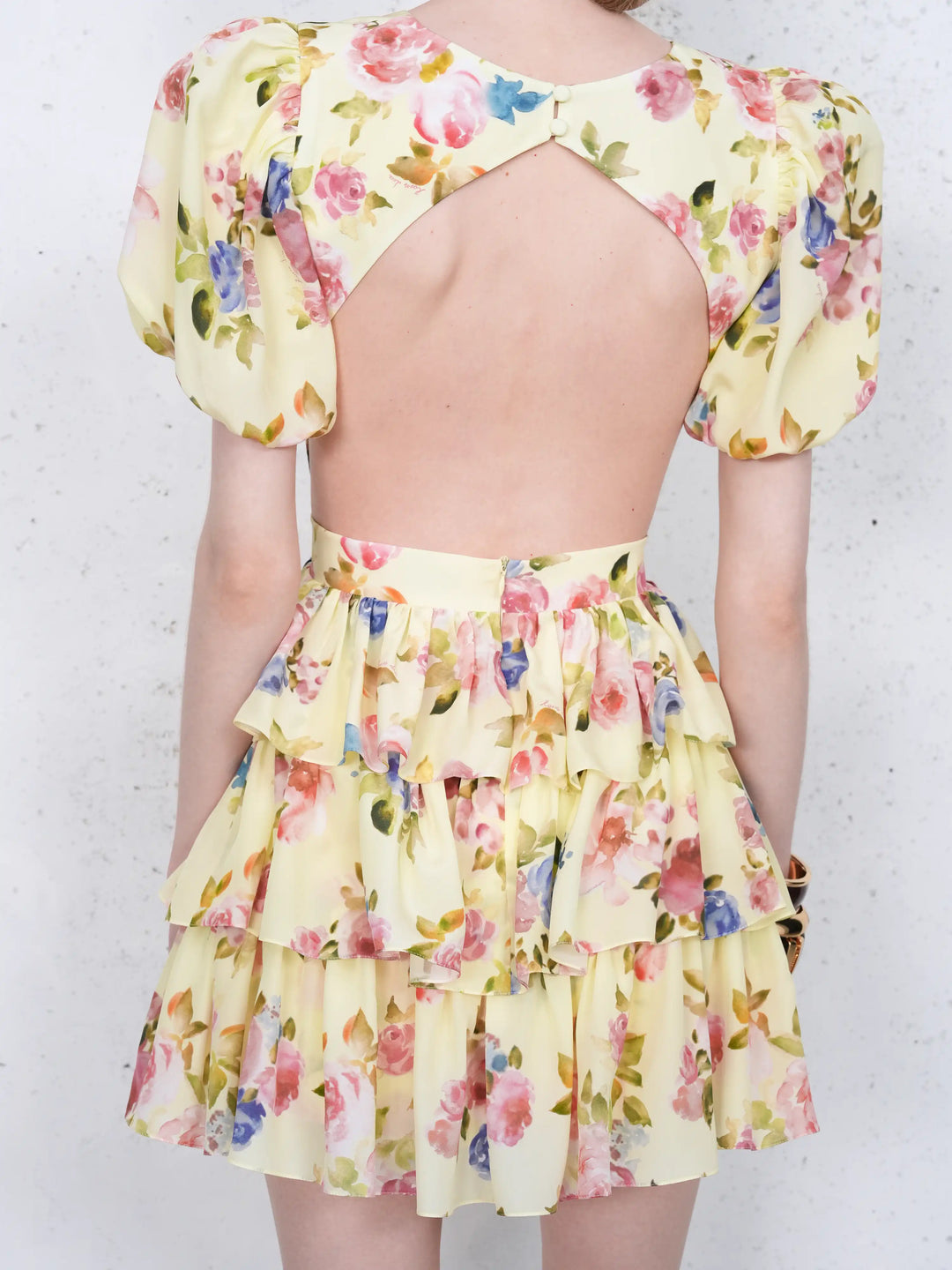 Sorelly mini, mini dress in pale yellow crepe de chine with a floral print