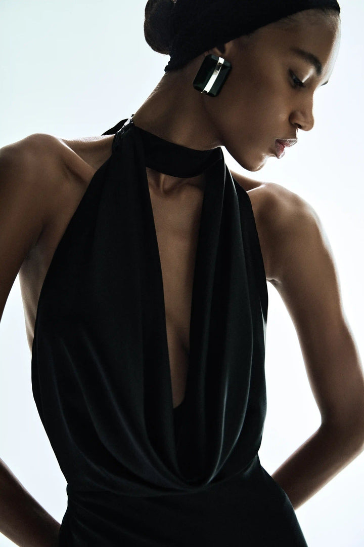 Alia maxi, maxi dress made of black satin