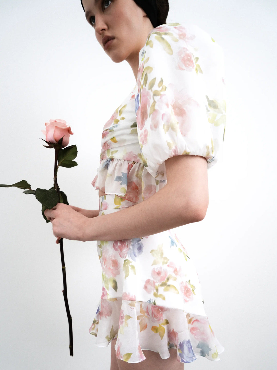 Audrie, milky chiffon ruffled shorts with a floral print