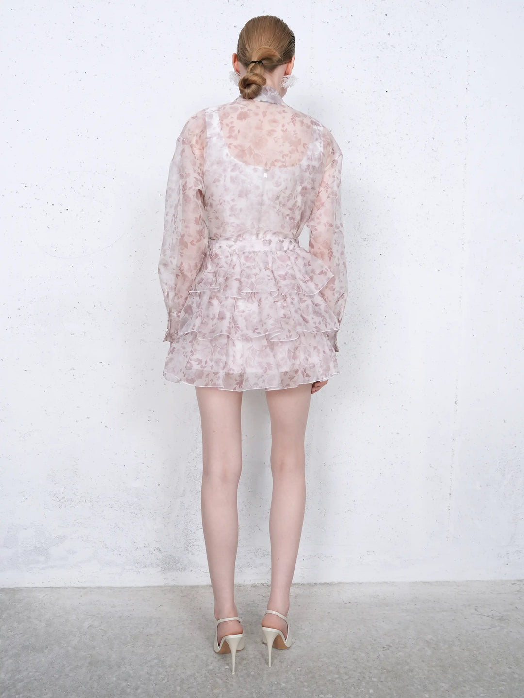 Harper, shirt in milky organza with a floral print