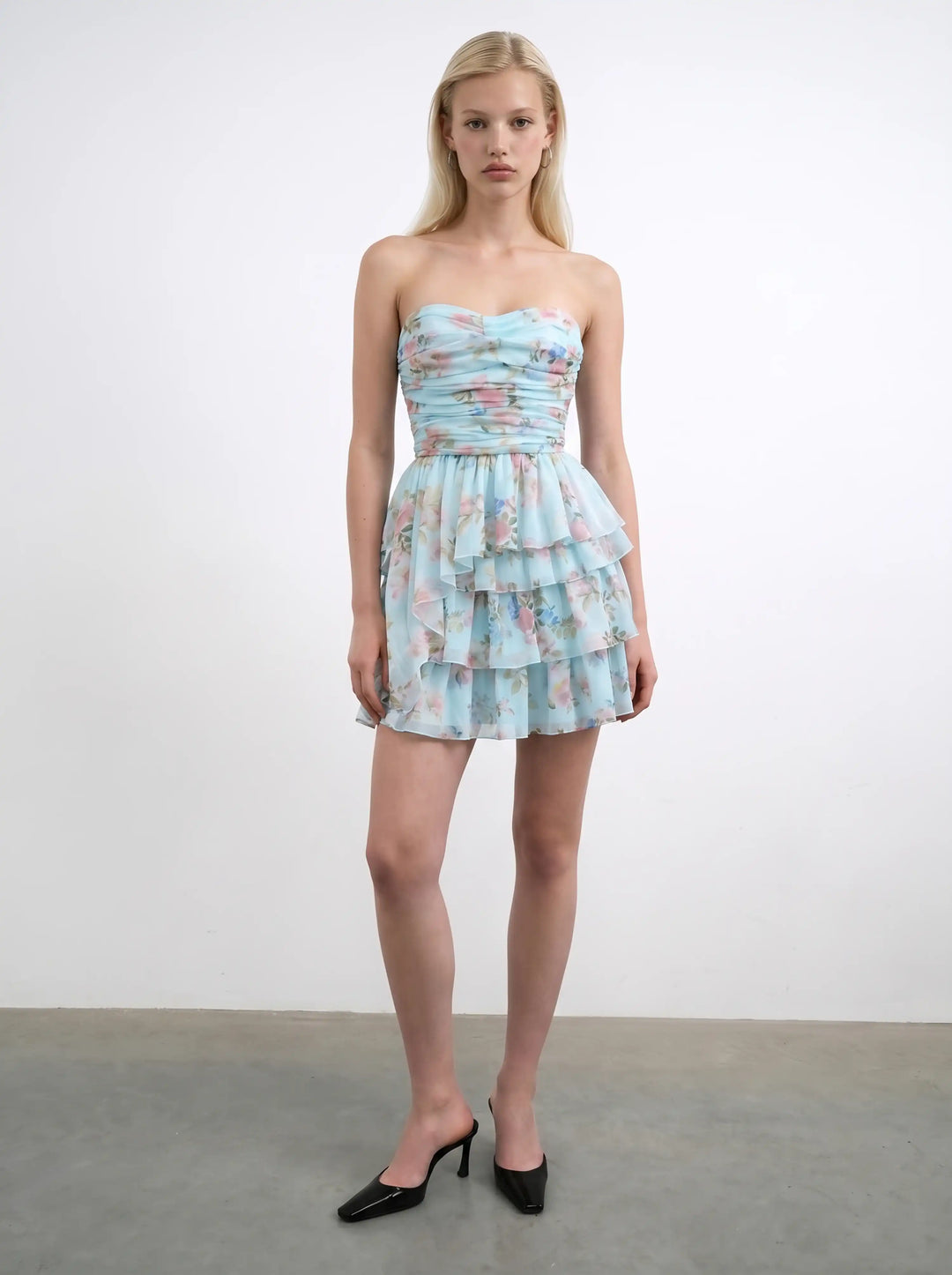 Joan, corset top in blue chiffon with a floral print