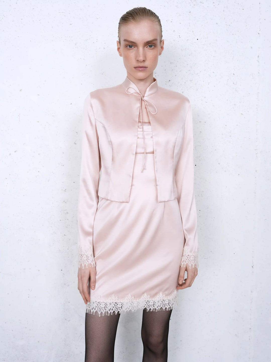Chona, jacket in powder pink satin with lace trim