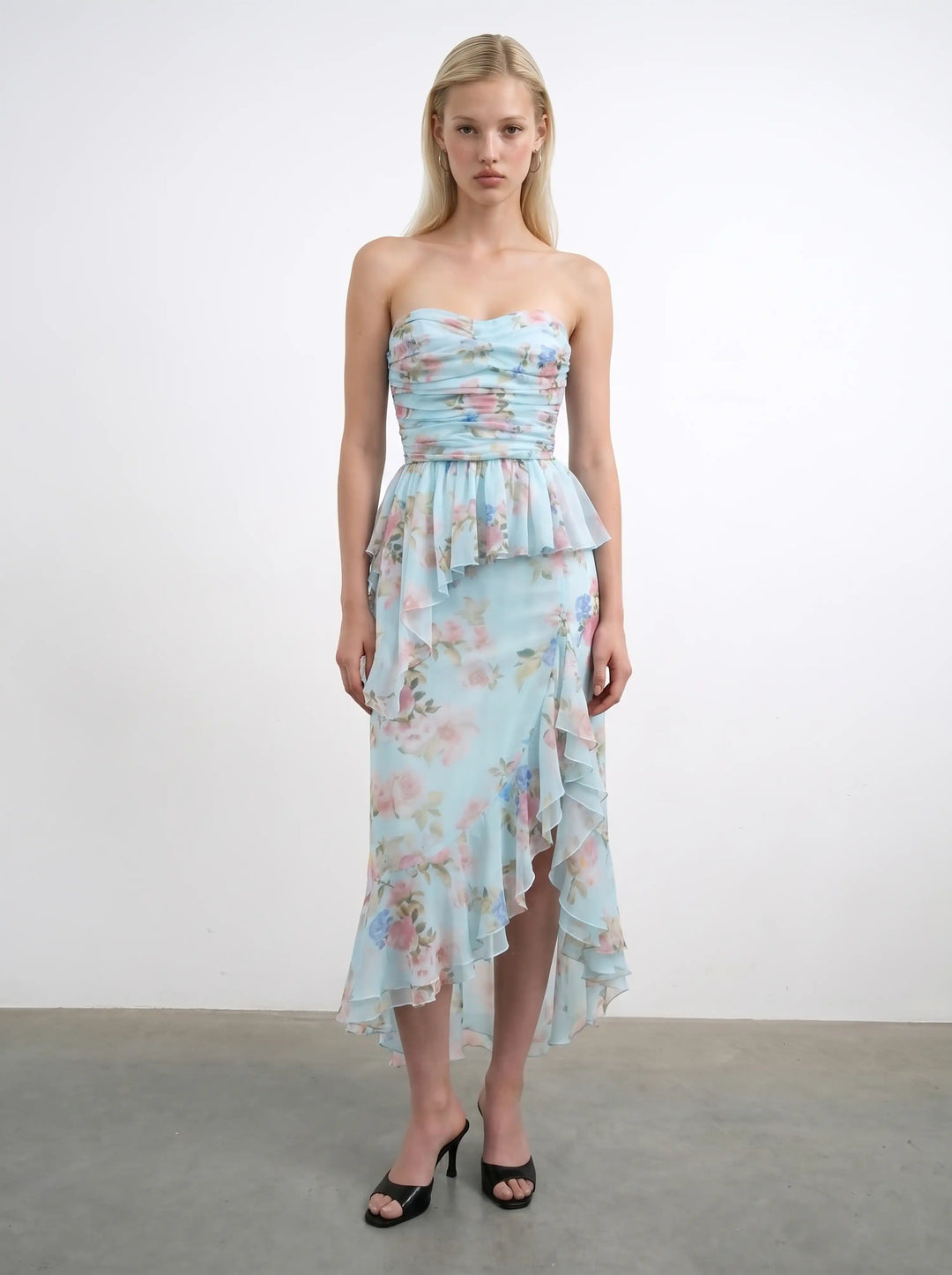 Joan, corset top in blue chiffon with a floral print