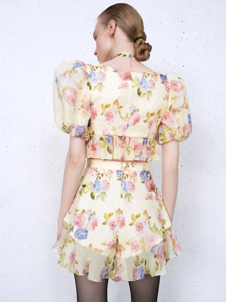 Melisa top, crop top in pale yellow chiffon with a floral print