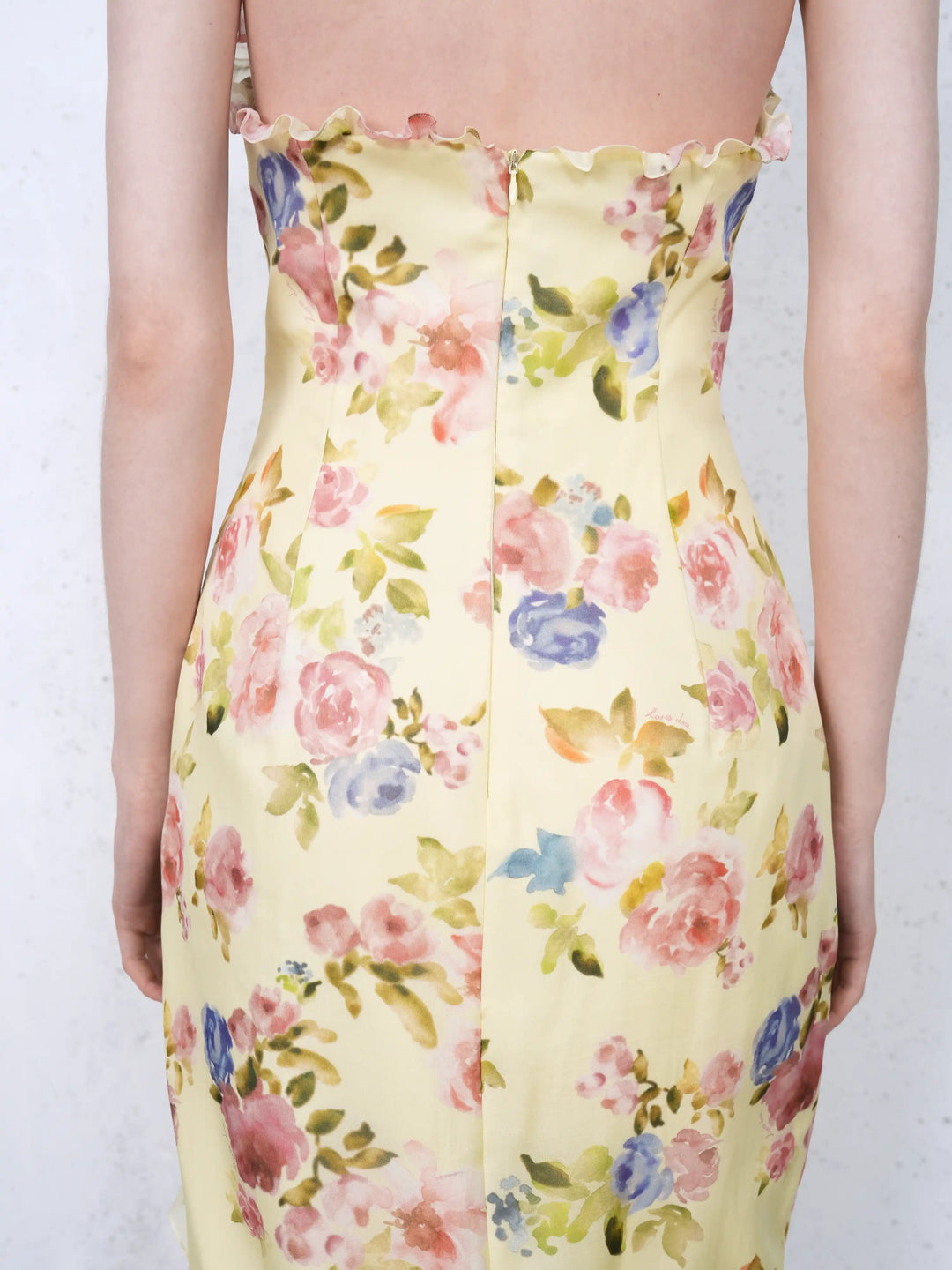 Quora midi, midi dress in pale yellow chiffon with a floral print