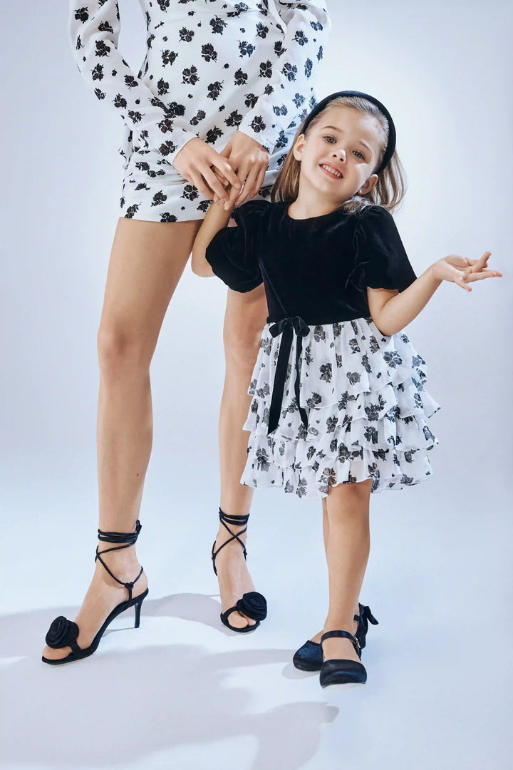 Fifi, children's dress made of black velvet and ivory chiffon with floral print