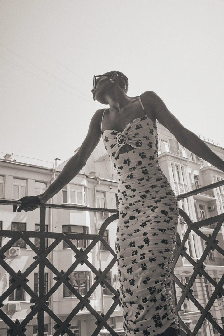 Nicole midi, midi dress made of ivory biflex with floral print and a rose