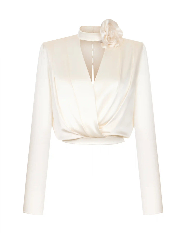 Jasmine top, top with long sleeves and a choker made of ivory satin