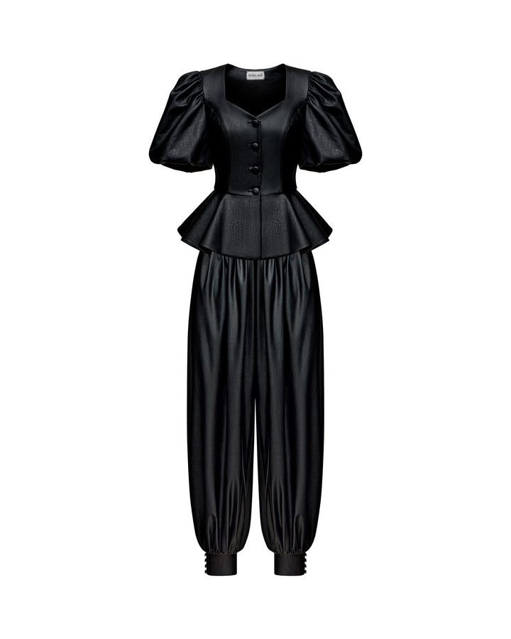 Judy-Evie, trousers and top made of black eco-leather